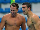 美国男子4x100米混合泳接力破纪录夺冠